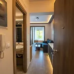Skia Luxury Living Above The Walls *