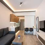 アパート Skia Luxury Living Above The Walls テッサロニキ