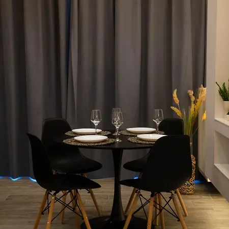 アパート Skia Luxury Living Above The Walls