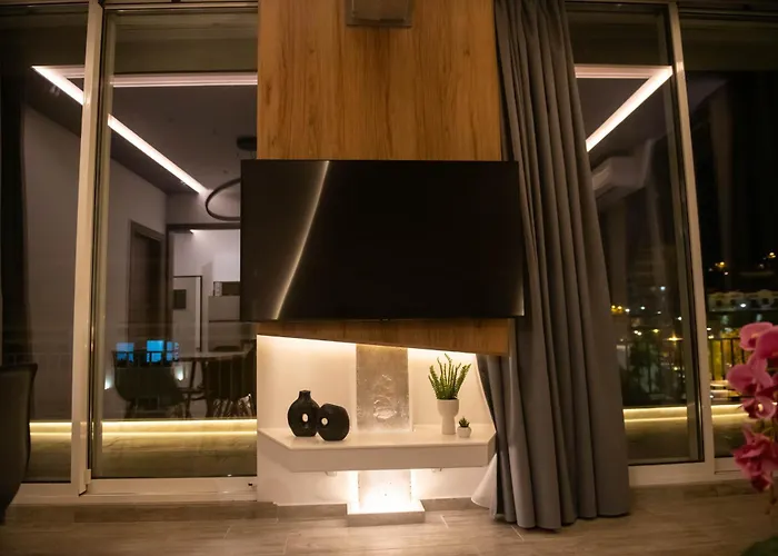 Apartament Skia Luxury Living Above The Walls Salonic