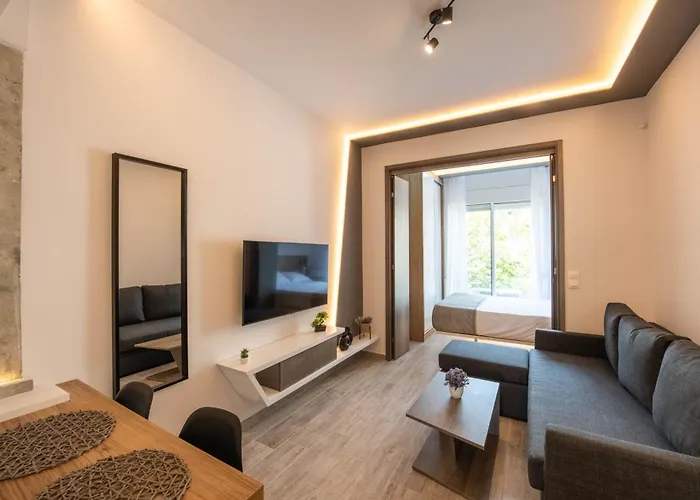 Skia Luxury Living Above The Walls Apartament *