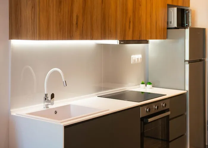 Skia Luxury Living Above The Walls *