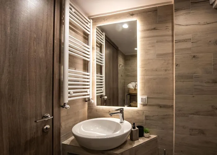 Apartament Skia Luxury Living Above The Walls Salonic