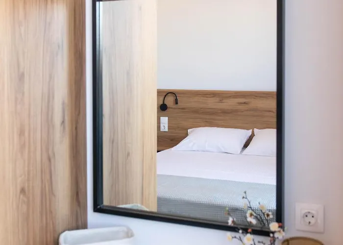 Apartament Skia Luxury Living Above The Walls Salonic