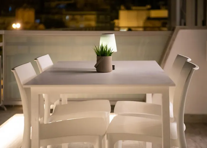Skia Luxury Living Above The Walls Apartament *