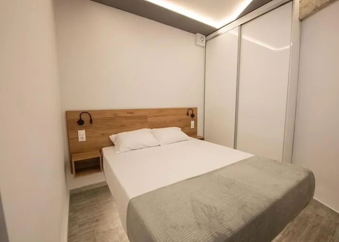 Skia Luxury Living Above The Walls Apartament Salonic