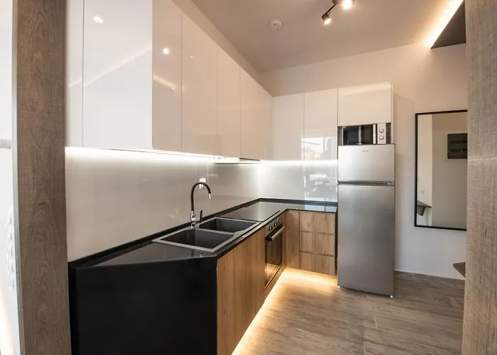 Skia Luxury Living Above The Walls *
