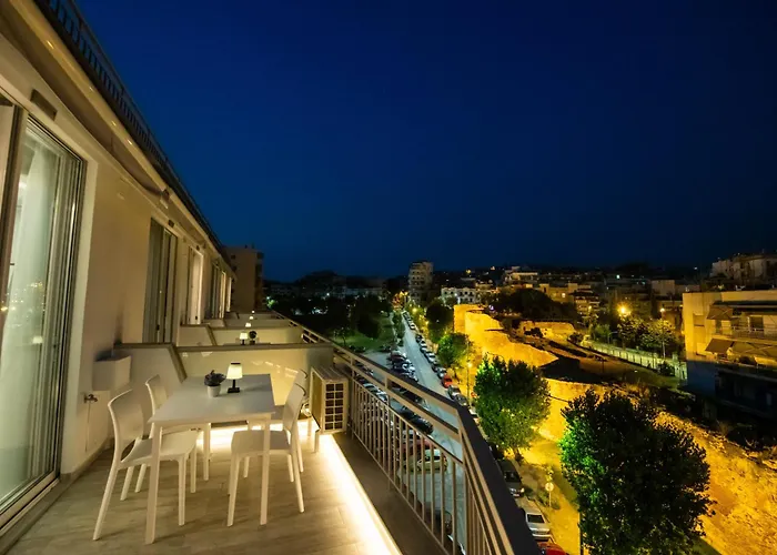 Apartament Skia Luxury Living Above The Walls Salonic